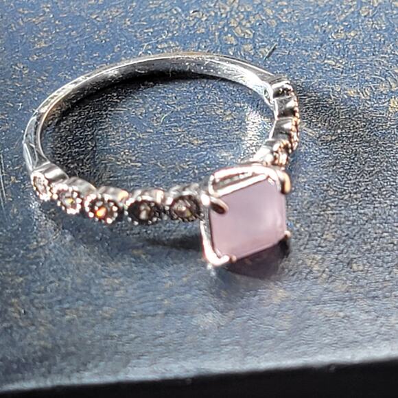 Elegant Rhodium-Plated Size 9 Ring with Square-Cut Pale Pink Gemstone - Picture 4 of 8